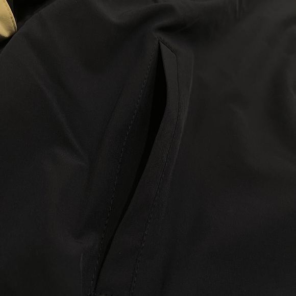 FILA Women's Jacket with pockets and tags! - Picture 8 of 9